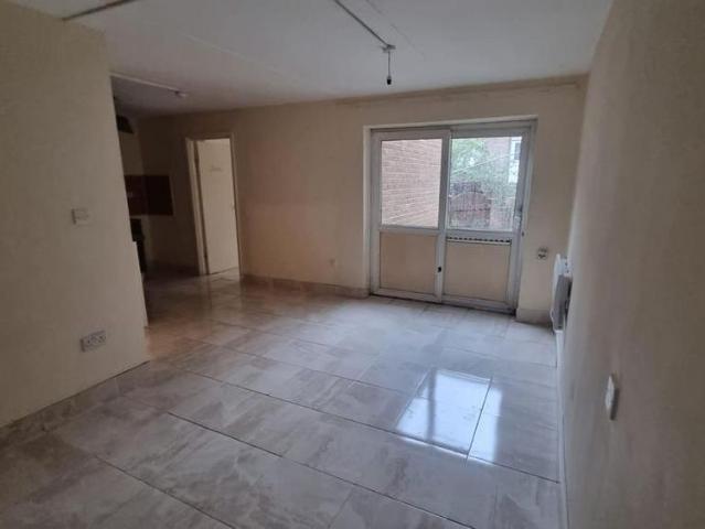 Apartment for rent in Newfoundpool, Old Wharf