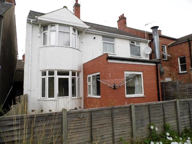 Flat for rent in Desborough