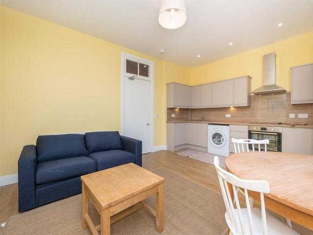 Apartment for rent in Newhaven, Leith