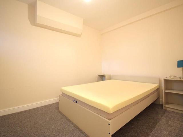 Apartment for rent in Kingsbury CP, Gun Hill
