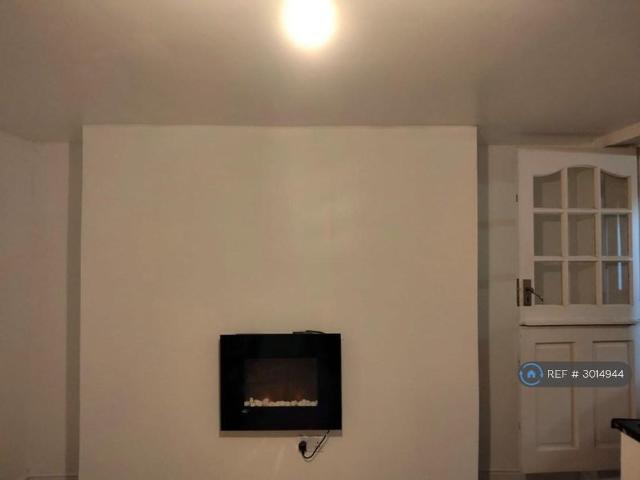 Apartment for rent in Hove Edge, Hipperholme