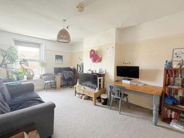 Apartment for rent in Littlecote, West Sussex