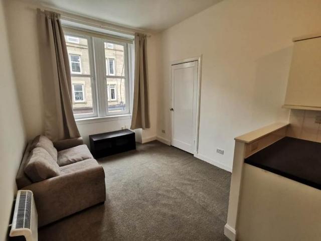 Apartment for rent in Ardmillan, City of Edinburgh