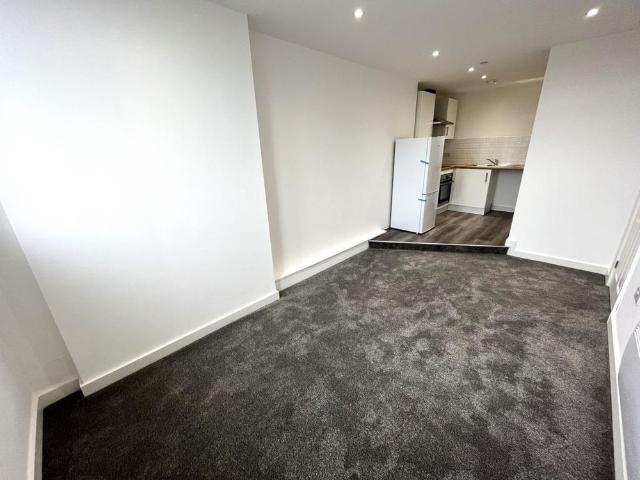 Apartment for rent in Belle Isle, Wakefield