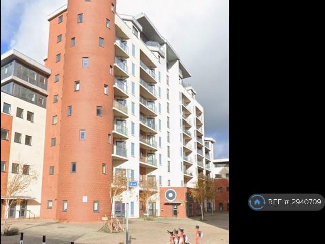 Flat for rent in Slough
