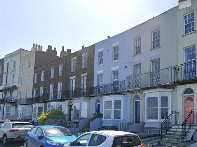 Apartment for rent in Margate Old Town, Acol
