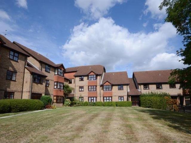 Flat for rent in North Town, Aldershot
