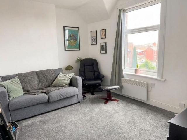 Apartment for rent in Guide Bridge, Greenheys