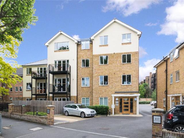 Flat for rent in Surbiton, Greater London