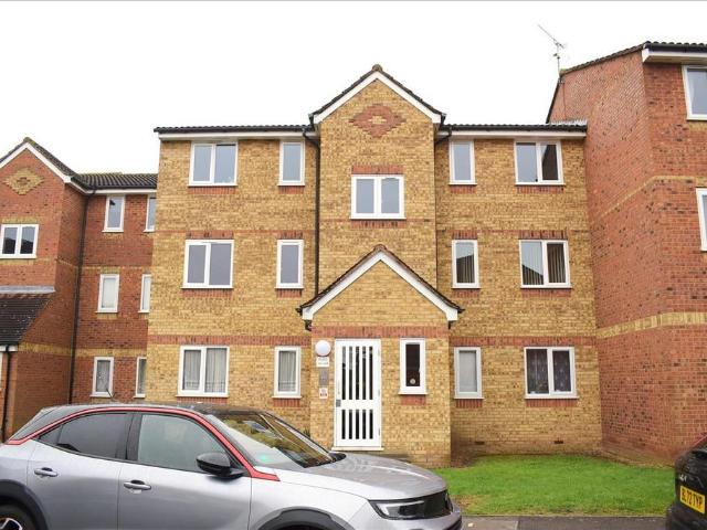 Flat for rent in London Borough of Hounslow, Lower Feltham