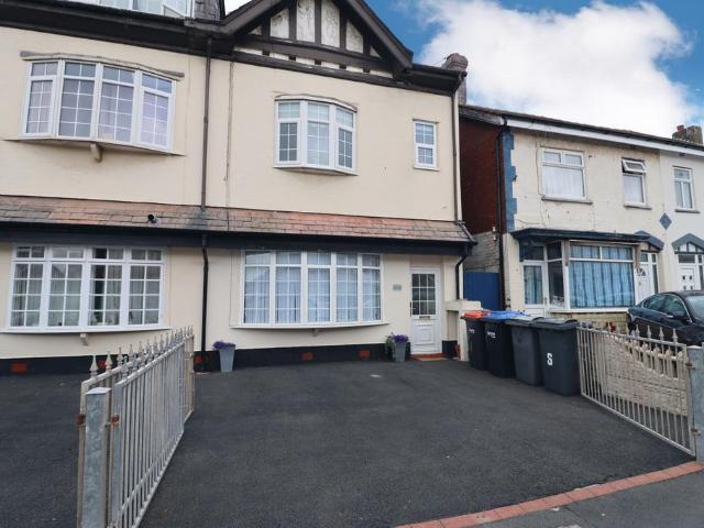 Flat for rent in Rossall Beach, Cabus