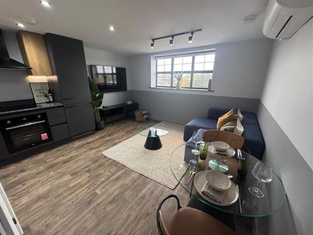 Apartment for rent in Goldthorn Hill, West Midlands