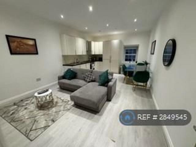Apartment for rent in Frinton and Walton, Dale Hill
