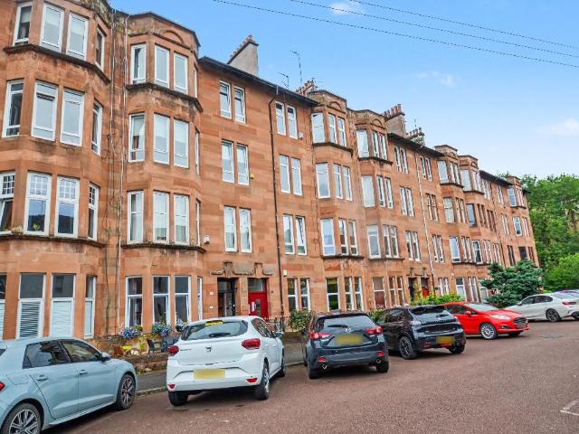 Flat for rent in Shawlands, Scotland