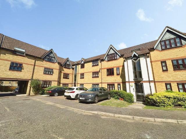 Flat for rent in Lane, Greater London