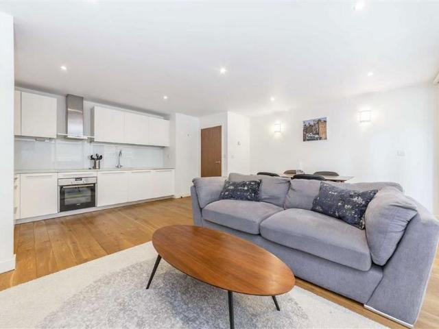 Apartment for rent in The Borough, Greater London