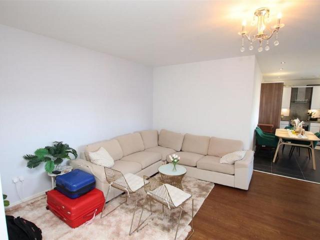 Apartment for rent in Brooklands, Monks Orchard