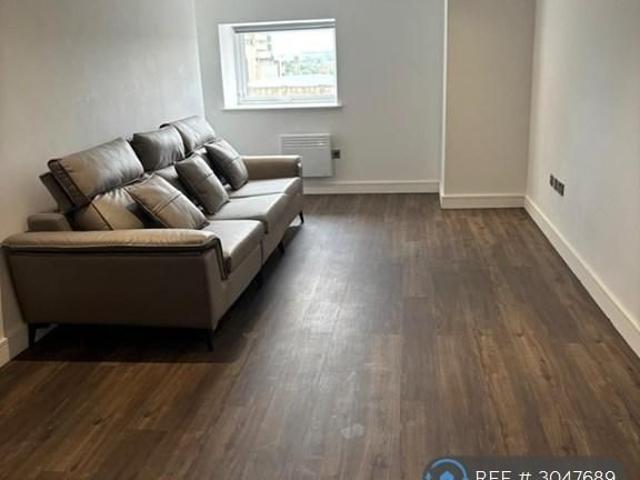 Apartment for rent in Folly Hall, Kirklees