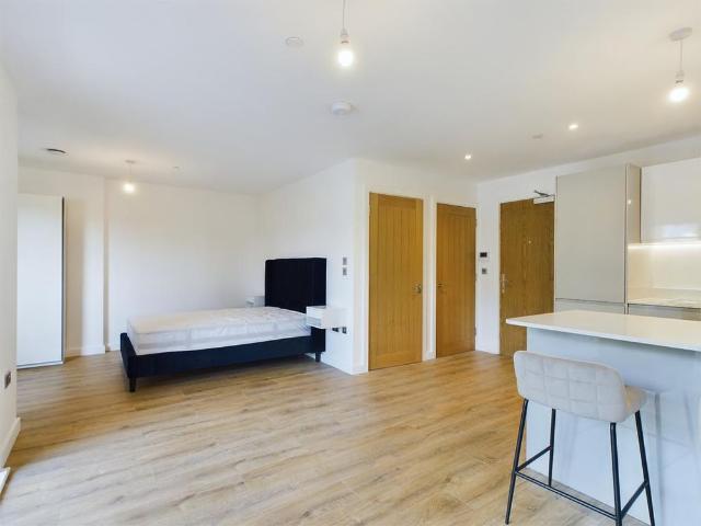 Apartment for rent in South Ashford, Bridgefield