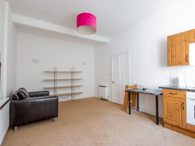 Apartment for rent in Southside, Scotland