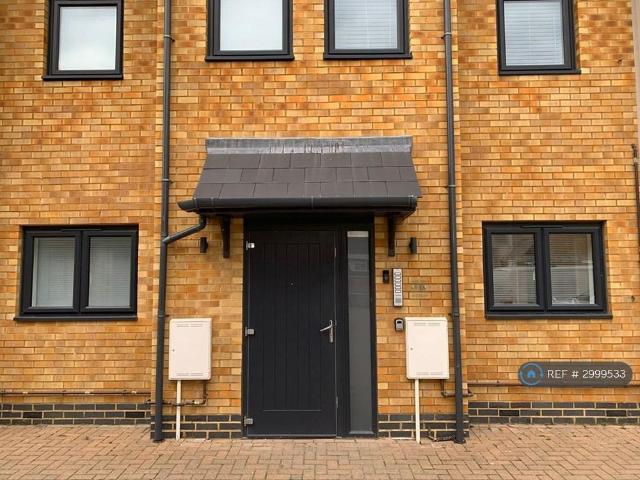 Apartment for rent in Southborough, Sandown Park