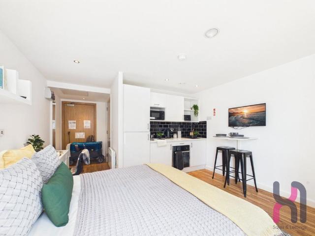 Flat for rent in Ropewalks, Calderstones