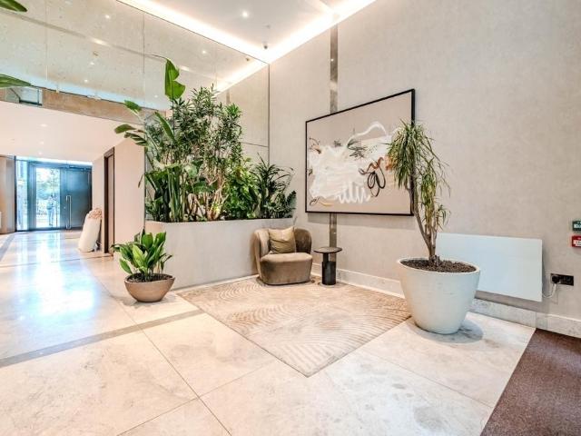 Flat for rent in Shepherd's Bush, Greater London