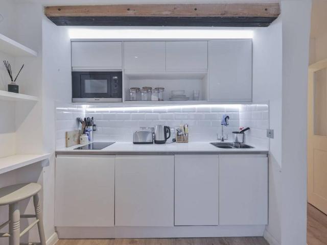 Flat for rent in Belgravia, Isle Of Man