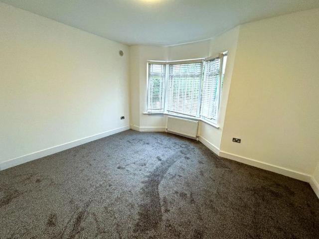 Apartment for rent in Gidea Park, Greater London