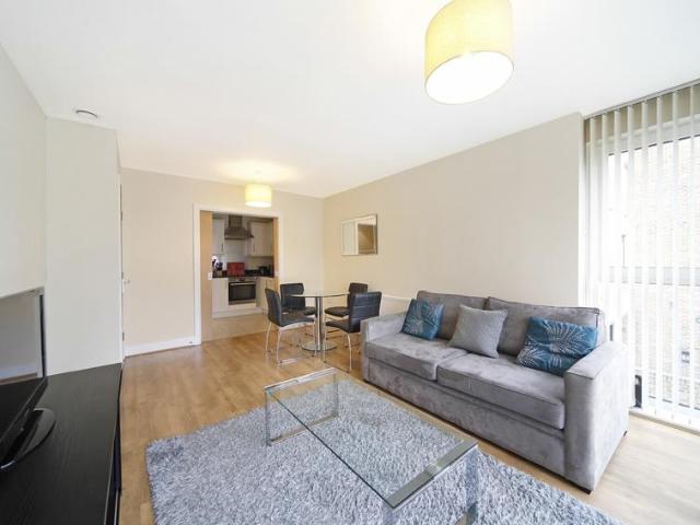 Flat for rent in Hammersmith, Greater London