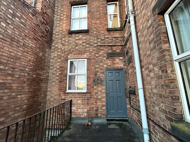 Flat for rent in Beamhurst, Staffordshire