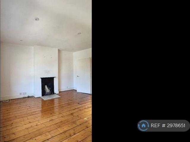 Apartment for rent in St James, Sandown Park