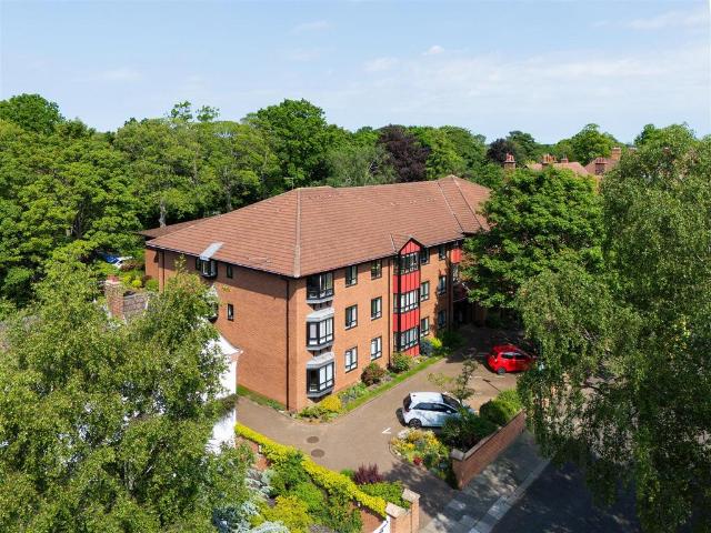 Flat for rent in Jesmond, Tyne And Wear