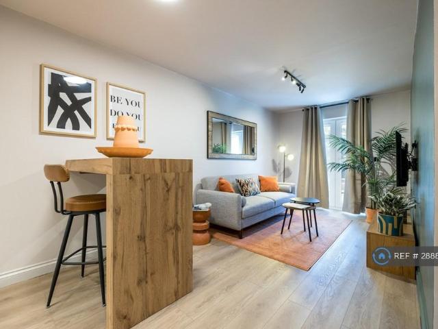 Flat for rent in Evershot, Oxfordshire