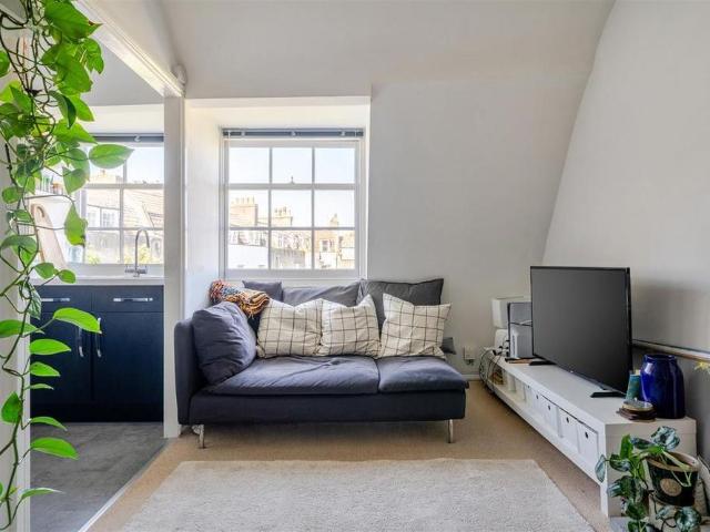 Apartment for rent in Spike Island, Feckenham