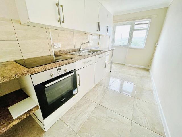 Apartment for rent in Vale, Wales