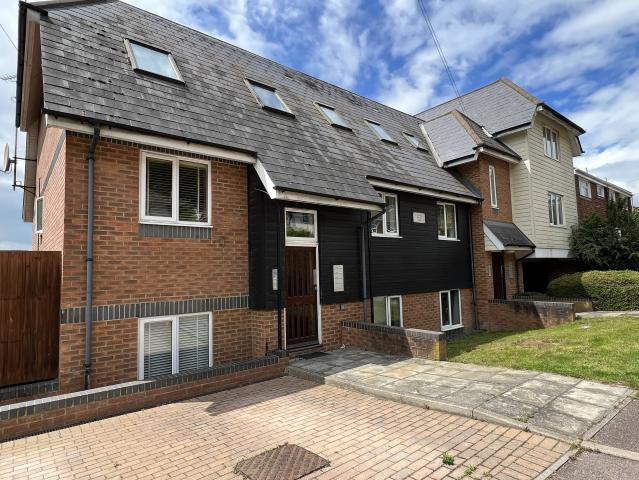 Apartment for rent in Luton, Chatham