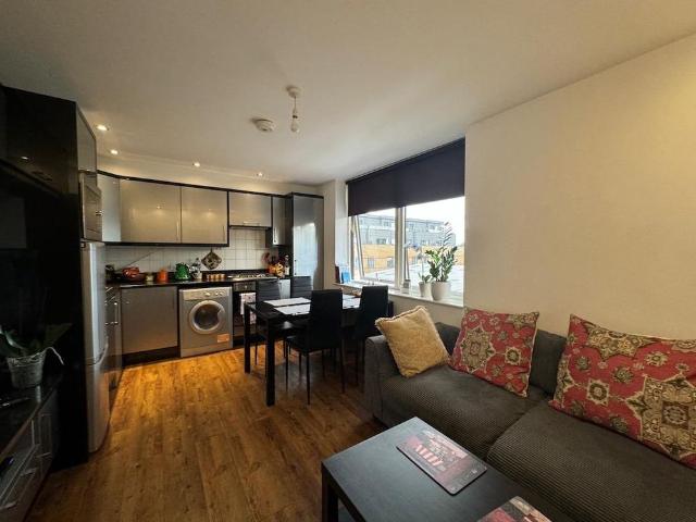 Apartment for rent in London Borough of Hounslow, Spring Grove