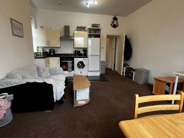 Apartment for rent in Stamford Hill, Greater London
