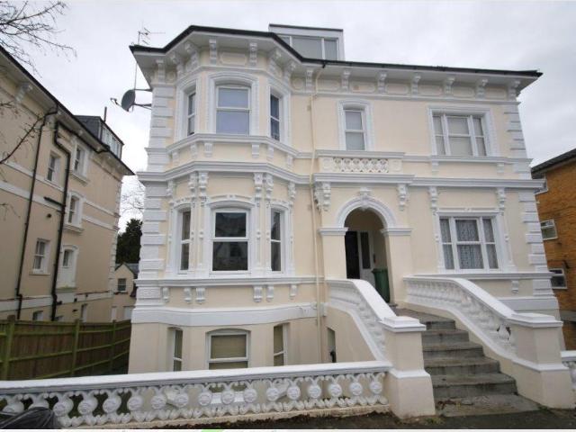 Flat for rent in St James, Sandown Park