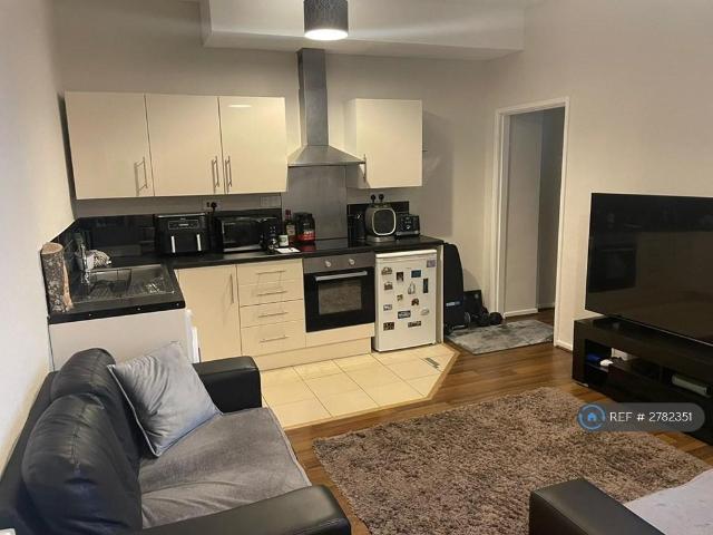 Flat for rent in Heeley Bottom, Meersbrook