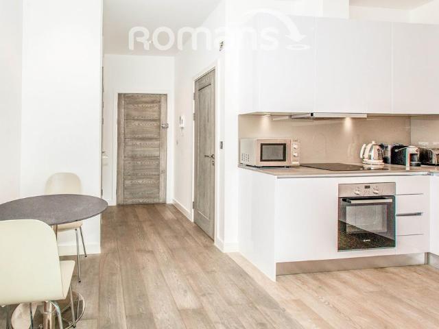 Flat for rent in Slough, Isle Of Man