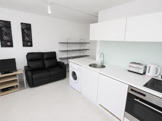 Flat for rent in Holbeck, West Yorkshire
