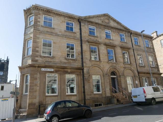 Apartment for rent in Hillhouse, Huddersfield