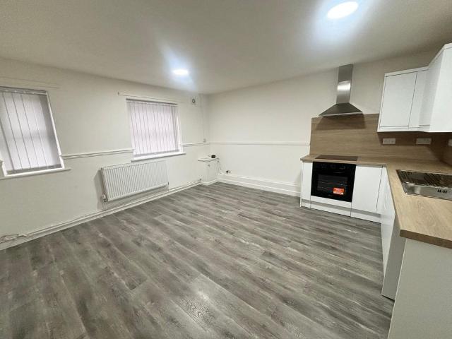 Flat for rent in Ystrad, Gelli