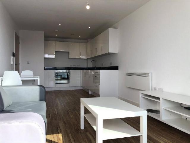 Flat for rent in Richmond Hill, West Yorkshire