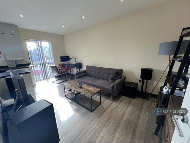 Apartment for rent in Aylestone Park, Old Wharf