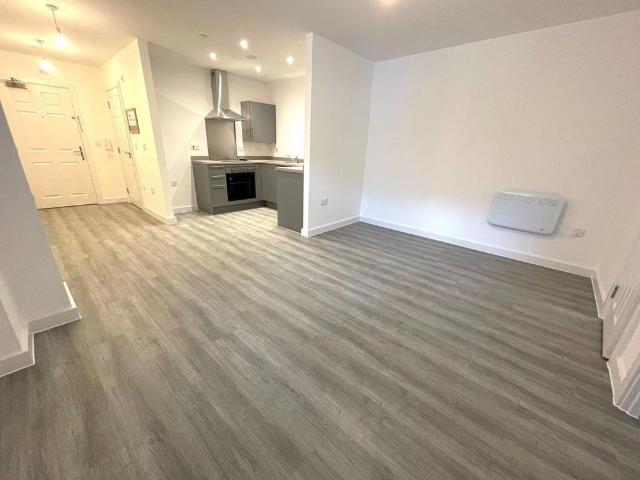 Apartment for rent in Sherford, Rumwell