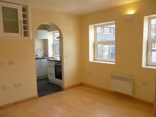 Apartment for rent in Abbey Park, Barton In Fabis