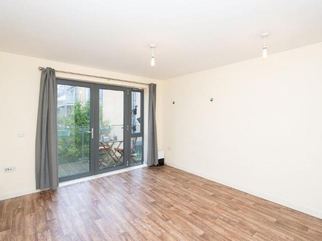 Flat for rent in Bushey